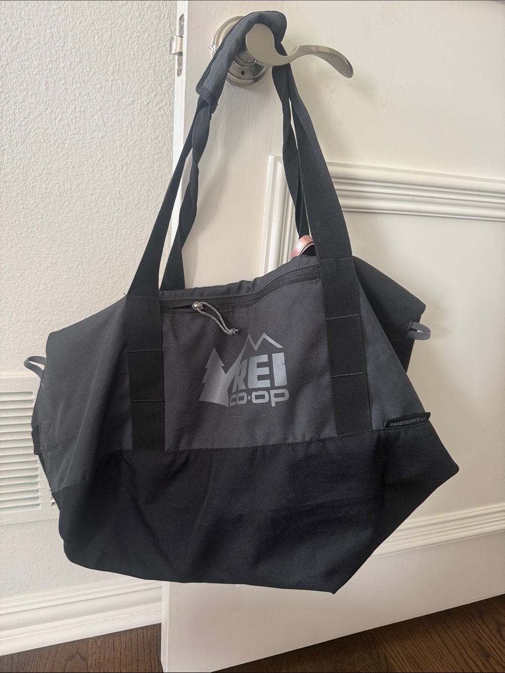 Black DuffleBag - Travel & Gear Carryall